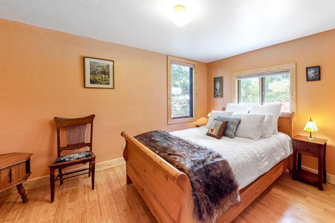 Calm Waters Lakeside Cabin Villa Sagle Bagian luar foto