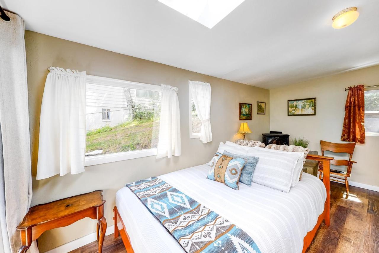 Calm Waters Lakeside Cabin Villa Sagle Bagian luar foto
